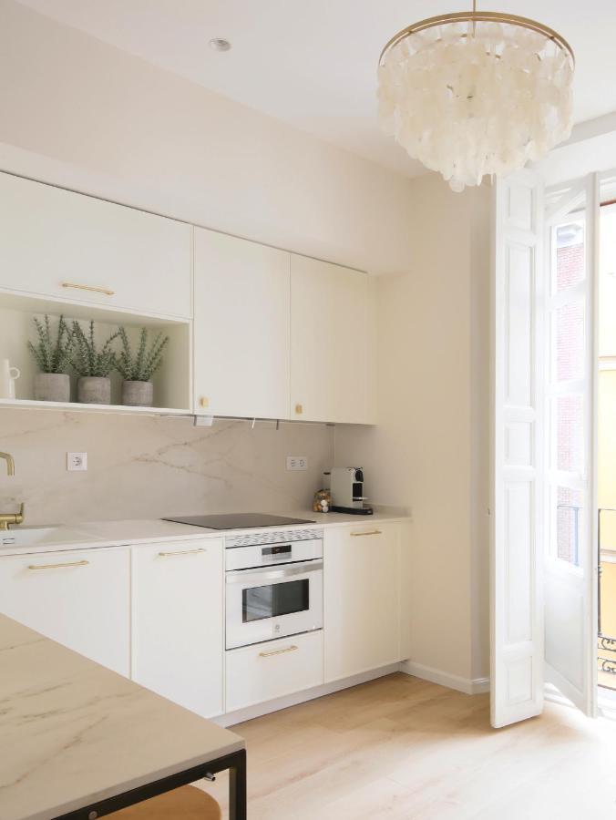 Staylish Studio Apartment In Malasana مدريد المظهر الخارجي الصورة